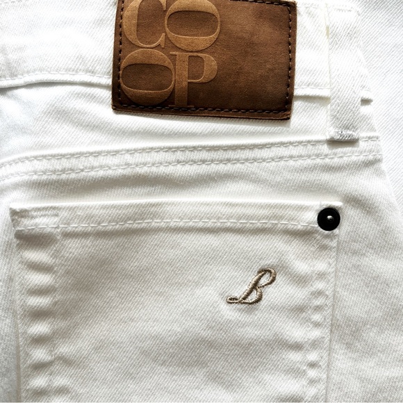 NWOT Barneys New York CO-OP Low Waisted Bootleg Jeans - Size 26 - Picture 3 of 4